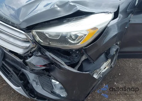 2017 Ford Escape Se z USA, uszkodzony, nr VIN 1FMCU9GD9HUA11335